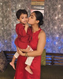 Actress Ruchi Savarn HD Photos and Wallpapers January 2025