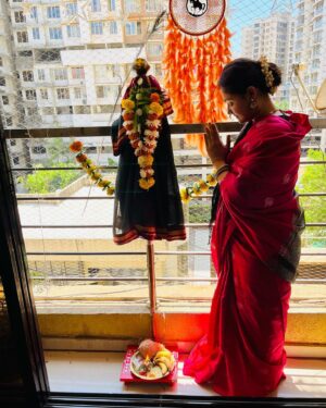 Ruchi Savarn Instagram - गुढ़ी पाड़वा, नूतन वर्षाच्या आणि नवरात्रिच्या हार्दिक शुभेच्छा 🙏🙏