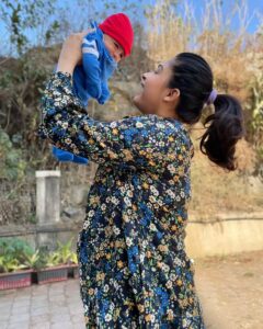 Actress Ruchi Savarn HD Photos and Wallpapers March 2022
