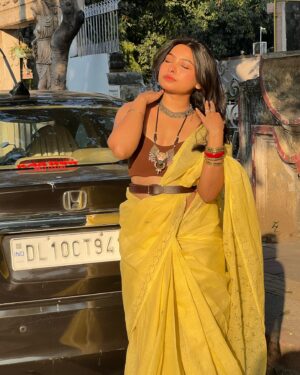 Ruchika Rathore Instagram - देसी 🛺🪷🎵