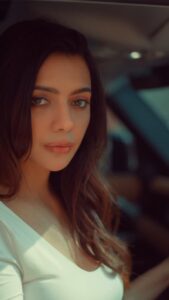 Actress Ruhi Singh HD Photos and Wallpapers February 2025