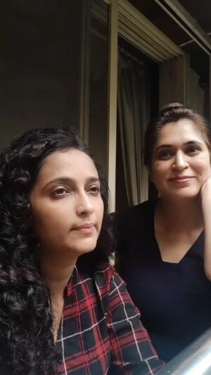Rujuta Deshmukh Instagram - Love - Hate 
नक्की काय? 

#reelkarofeelkaro #reels #डोक्यातजाणे 

( Marathi Actor Reel Comic)