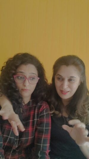Rujuta Deshmukh Instagram - #डोक्यातजाणे 

#reelkarofeelkaro #madness 

( Reel Madness Comic Friends )