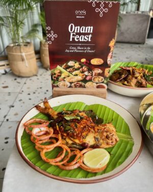 Rumana Nazarali Instagram - @one8.commune #Bengaluru is celebrating its first Onam with a Sadya, curated by Chef @chefagnibh, only on 14th and 15th September.

While a vegetarian Sadya is on the menu, there are some amazing lip-smacking non-veg dishes on the menu too which I absolutely enjoyed. My pick would be Kerala Style Pomfret, Prawn Ghee Roast and Mutton Pepper Fry.

Truly, a wonderful food experience at #one8communebangalore #BangaloreKohling #OnamFeast #one8commune