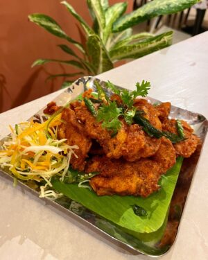 Rumana Nazarali Instagram - For Andhra and Telangana cuisine cravings in #HSRLayout 27th Main, @anmayrestaurant has opened its door today for you.

They offer a variety of veg and non-veg dishes from different regions of Andhra and Telangana, but I suggest you to try their NON-VEG THALI which has prawns, chicken, mutton dishes with puri and rice and a lot of accompaniments to go with it. I will definitely go back for their thali.