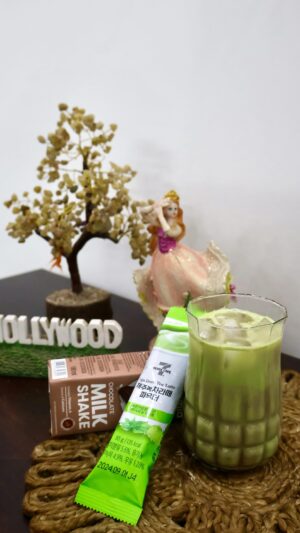 Rumana Nazarali Instagram - Chocolate Green Tea Latte - Making another Korean convenience store drink at home and this combination worked out too. Green tea latte is from #SouthKorea 

#kdrink #koreanconveniencestore #greentealatte #bangalorebloggers