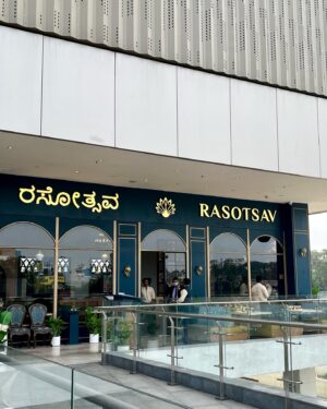 Rumana Nazarali Instagram - Going for a Rajasthani and Gujarati thali is always a special meal as mom loves it so this time we decided to visit @rasotsavindia at @lulumallbengaluru. This unlimited veg thali has delicious options and the service is so good that you are definitely going to over eat, we did❤️ 

I loved the ambiance and aesthetic of the restaurant but service will always be a highlight for me at such restaurants and they did a great job at it. The pricing is different for weekdays and weekends and it’s available for both lunch and dinner