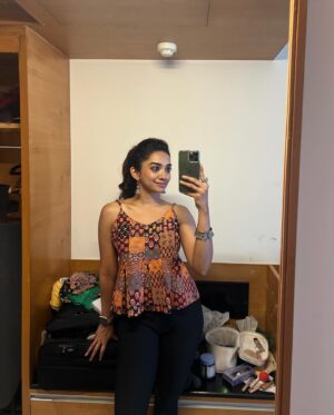 Saanve Megghana Instagram - Here is a dump of hopping from one promotional event to another in Chennai. Just wearing some comfortable clothes, trying to speak in Tamil, pushing our film as much as possible and smiling as much as I can. 

And here it is.