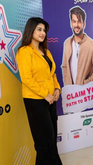 Saba Khan Instagram - “It is not the mountain we conquer, but ourselves #trust yourself and your journey 🫰🏼❤️
.
.
#sabakhan naam hi kafi hai ❤️
#rajasthan #icg #icgcollege #jaipurtimesfeshface