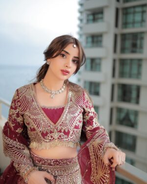 Saboor Aly Instagram - Loving this festive outfit by @maryamhussain_official . So regal and so stunning! They are Prebooking today so get yours right now! 💖

Marwa by Maryam Hussain
4 Piece Unstitched Collection
www.maryamhussain.pk

#MarwaByMaryamHussain #Marwa #MaryamHussain #Meer