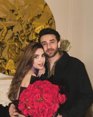 Saboor Aly Instagram - Will you be my valentine? That was a rhetorical question, you have no choice - we’re married. 🧟‍♀️

Xoxo 💋 
@aliansari_a2