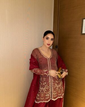 Saboor Aly Instagram - 🌶️👠💄
.
.
.
.
@saadbinshahzad_official 🌹
