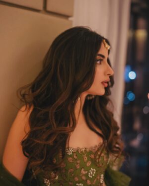Saboor Aly Instagram - 🪷
.
.
.
.
@zainabzulfiqarofficial 
@thrupolaroids 
@iamwaleednadeem