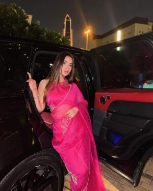 Saboor Aly Instagram - 💘
.
.
.
.
@lulusarstudio 💗