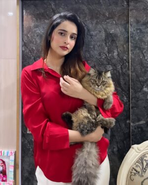 Sadia Khateeb Instagram - Never said NO to fun and food 🤍🤎❤️🖤