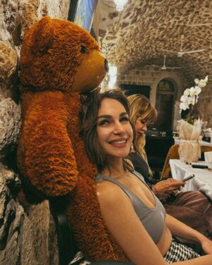 Sahra Şaş Instagram - R.I.P 20s 💫🫶🏼🥂