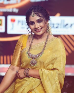 Salma Arun Instagram - Makeup, hairstyles and costume from @_chitras_makeup_artist_28 ❤️❤️❤️
 Jewellery @jewelhub_chennai