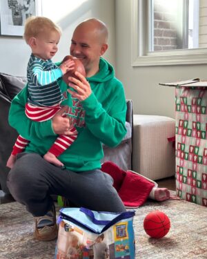 Samantha Droke Instagram - Christmas just keeps getting better and better as they grow! ❤️🥰🎄🎁