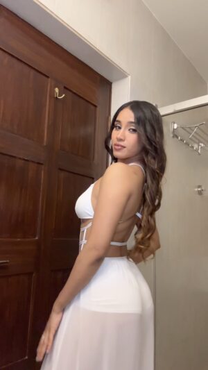 Samruddhi Jadhav Instagram - POV: Me walking into his dreams the minute he decides to walk away from me like🤍😛