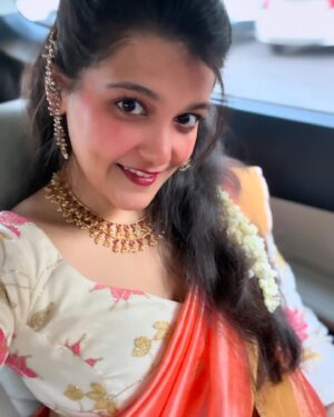Sanah Kapur Instagram - Here comes the wedding album dump…♥️
ps : this bride @ana.hit.ahh refused to keep her eyes open in any pic i took with her 😋🙈 🤗

#wedding #friends #family #dressup #ootd #love #happiness #momentslikethese