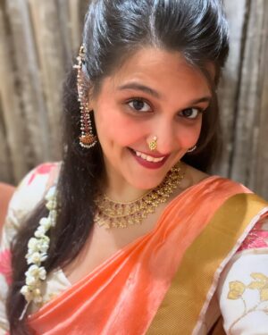 Sanah Kapur Instagram - Here comes the wedding album dump…♥️
ps : this bride @ana.hit.ahh refused to keep her eyes open in any pic i took with her 😋🙈 🤗

#wedding #friends #family #dressup #ootd #love #happiness #momentslikethese