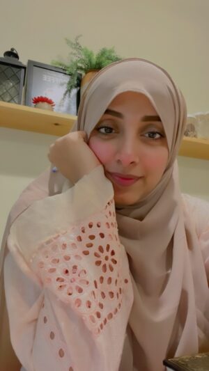 Sanam Chaudhry Instagram - Allah’s instructions =ziker =sukoon 
@najamsherazofficial thankyou 

Daily classes @arrahmanarraheemnetwork 

Teacher: @babar_r.chaudhry_official