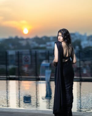 Sangeerthana Vipin Instagram - 🖤

Shot by @sandeepthattai 
Outfit @reina.hyd @jigarmaliofficial 
Styled by @bharathgandhiofficial 
Styling team @saisudhanag 
Jewellery @shopriyaaofficial 
Hairstylist @officialpriyamakeup