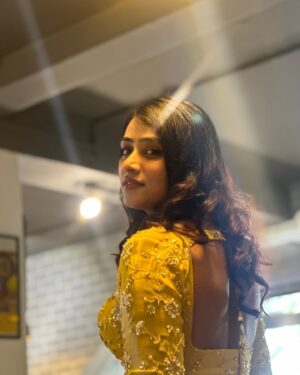 Sangeetha Sringeri Instagram - 🌟

Pc @monisha_raju._ 
Makeover & hairstyled by @makeoverwith_suchi
Accessories by @thespatika
Beautiful outfit by @anthariya_