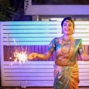 Sangeetha sai Instagram - 💥💥💥💥💥

Mua @sowmisclassymakeovers 
Saree & blouse @j2fashions 
Clicks @akash_av_0117 @aaa_photography___
Jewels @gold_copy1486
