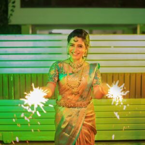 Sangeetha sai Instagram - 💥💥💥💥💥

Mua @sowmisclassymakeovers 
Saree & blouse @j2fashions 
Clicks @akash_av_0117 @aaa_photography___
Jewels @gold_copy1486