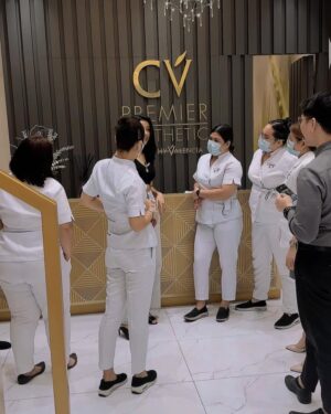 Sanya Lopez Instagram - Fresh feels after a quick stop @cathyvalenciaskinclinic. 💖✨