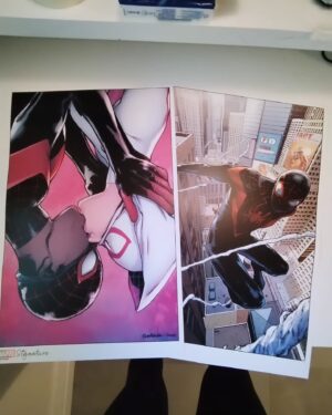 Sara Pichelli Instagram - Domenica 17 Novembre all'evento presso Karmakomix oltre alle firme e commission, troverete in vendita pezzi originali (A6 e A5) e stampe! Per i più esigenti o per chi già pensa a un regalo di Natale porterò con me tutti i miei originali, anche quelli ancora inediti🫣⚡ [per INFO scrivere a pichelliartinquiry@gmail.com]