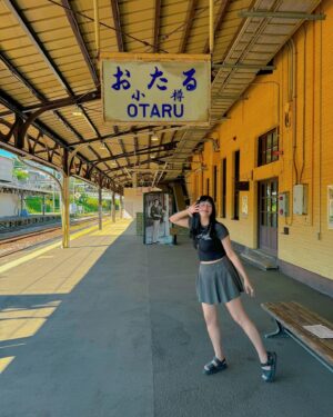 Sarah Bonito Instagram - Until January this year I hadn’t returned to my hometown Otaru in over 10 years
It felt so distant, so disconnected from the place I once called home
But now I realize, that distance was only ever in my mind
I can’t wait to go back again vv soon ♡