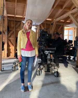 Sarah Dugdale Instagram - Just a nerd getting to do what she loves for a living. I hope you’re loving season 6 of @virginriverseries much as we loved making it. I guess we should start taking bets on how long Lizzie will be pregnant for…? 😜