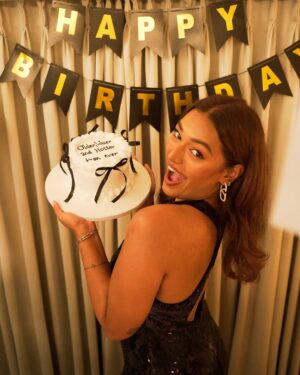 Sarah Sarosh Instagram - Older, Wiser, Hotter & Oh So Blessed✨🤍
•
•
Can’t believe you guys pulled off the birthday of my Pinterest dreams🥹✨ I love y’all so much!!! @roamingtreksack @sherinsajii @amit_dey_photography @bonaita_marfatia @anirbandasraj @maa.madeit @_khantaha_ @anwer_sarosh 🤍
•
•
Thankyou to everyone who sent their wishes! Feeling so loved Mashallah🥹🤍✨
•
•
•
#birthdaygirl #aquariusseason #aquariusbaby #januarybaby #birthday #bdaygirl