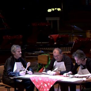 Sarah Willis Instagram - 🧸📯 Best of #FamilyConcert! Every year, members of the Berliner Philharmoniker join horn player and presenter Sarah Willis (@hornsarahberlin) for a special concert with young music lovers and their families. Enjoy this selection from previous years - all available for #free in the Digital Concert Hall! (link in bio)

Videos seen here:
"Ho, Ho, Horn!" (2016)
"Cello Christmas" (2022)
"Winter Drummerland" (2018)
"Stringle Bells" (2013)
"O TannenBRASS!" (2014)
"Merry QUIZmas!" (2019)
"Brass Christmas" (2023)

#BerlinPhil #DigitalConcertHall #Christmas #LiveMusic #SarahWillis #KidsConcert #MusiciansOfInstagram