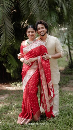 Saranya Nandakumar Instagram - Get Ready With Me in Manthrakodi ✨