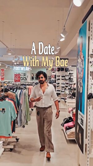 Saranya Nandakumar Instagram - A Date With My Bae ❤️ @anandu__boyka 

#fiance #saranyanandakumar #love