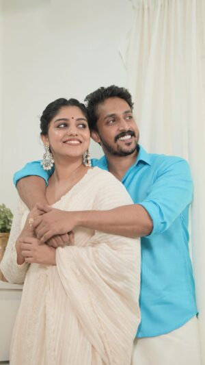 Saranya Nandakumar Instagram - Pennukanal ☕️💐 @anandu__boyka 

Full video Uploaded on Youtube channel 🎥

Outfit: @nooriyaonline_ 

#pennukanal #GetReadyWithMe #Vlog #marriege