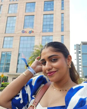 Saranya Nandakumar Instagram - Ever wondered what it's like inside Google HQ? 🏢 Join me on a tour in my newest video on Youtube!

Feeling honored as a guest at Google's incredible office as a part of youtube Shopping Event 🌟 #GoogleGuest #ShoppingEvent