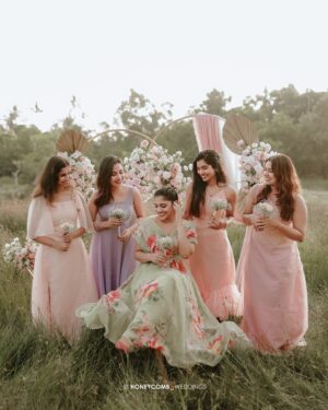 Saranya Nandakumar Instagram - Bridesmaids for a day, best friends for life .I’m so lucky to be surrounded by so much love.

Outfit : @_prettypink.in 
Photos: @honeycomb_weddings_ 

[ bridal shower, bride to be, saranya nandakumar]