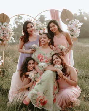 Saranya Nandakumar Instagram - Bridesmaids for a day, best friends for life .I’m so lucky to be surrounded by so much love.

Outfit : @_prettypink.in 
Photos: @honeycomb_weddings_ 

[ bridal shower, bride to be, saranya nandakumar]