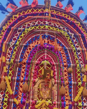 Satya sri Instagram - ప్రభల తీర్థం మనసును ప్రశాంతం చేస్తుంది, శక్తిని నింపుతుంది.

“Prabhala Teerdham brings peace to the mind and fills the soul with energy.”🛕🙏

Happy Pongal everyone 🙏

#prabhalu #sankranti #festival #villagevibes #jabardasth_ashok #satyasri #me_satyasri