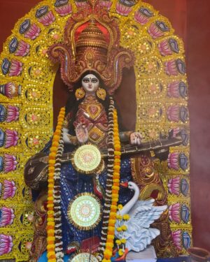 Sauraseni Maitra Instagram - Probably the BEST Saraswati Pujo ever! ♥️🙏🏽