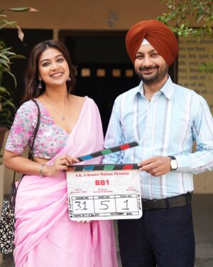Sawan Rupowali Instagram - Jagjit Amrita and Gurnoor are going to explore an untouched dimension of love that wasn’t explored before and would be really glad to share it amongst our beloved Punjabi audiences.🎬❤️

“A.K. 5 Stones Motion Pictures,” on the project titled “BB1.” 
	•	Scene Number: 31
	•	Shot Number: 7
	•	Take Number: 1
	•	Date: 21/11/2024
	•	Day/Night: Day
	•	Director: Manvinder I. Singh
	•	Producer: Anil Kumar Bhandari
	•	Executive Producer (EP): Inderjit Gill 
	•	Director of Photography (D.O.P): Shiv Shakti