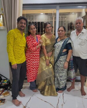 Sawan Rupowali Instagram - Diwali with the ones who light up my life, right here in the heart of Mumbai. Wishing everyone love, light, and laughter! 🪔💛 #MumbaiDiwali #Blessed”
@sapna_celebritymakeupartist @aryan.mhatre07