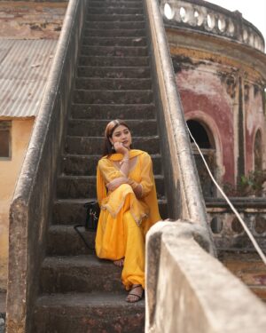 Sawan Rupowali Instagram - Dil lagane ki baat krte ho ❤️‍🩹

🌸AMRITA🎥

💄 @sapna_celebritymakeupartist 

💇‍♀️ @aryan.mhatre07