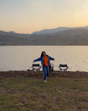 Sayali Salunkhe Instagram - Only sun, love and laughter ❤️♾️🌅
Trip w your girls >>>>>
.
.
#travel #igers #sunset