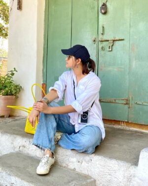 Sayli Patil Instagram - A little trip!
It was all about experiences, connections, and little joys! ☀️📸🎨
