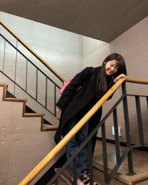 Seo Ji-hye Instagram - 두서 없는 앨범털이😏